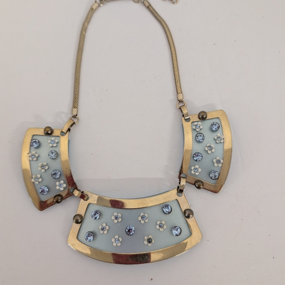 Vintage Ice Blue Rhinestone Lucite Jewelry Set - Picture 7 of 15